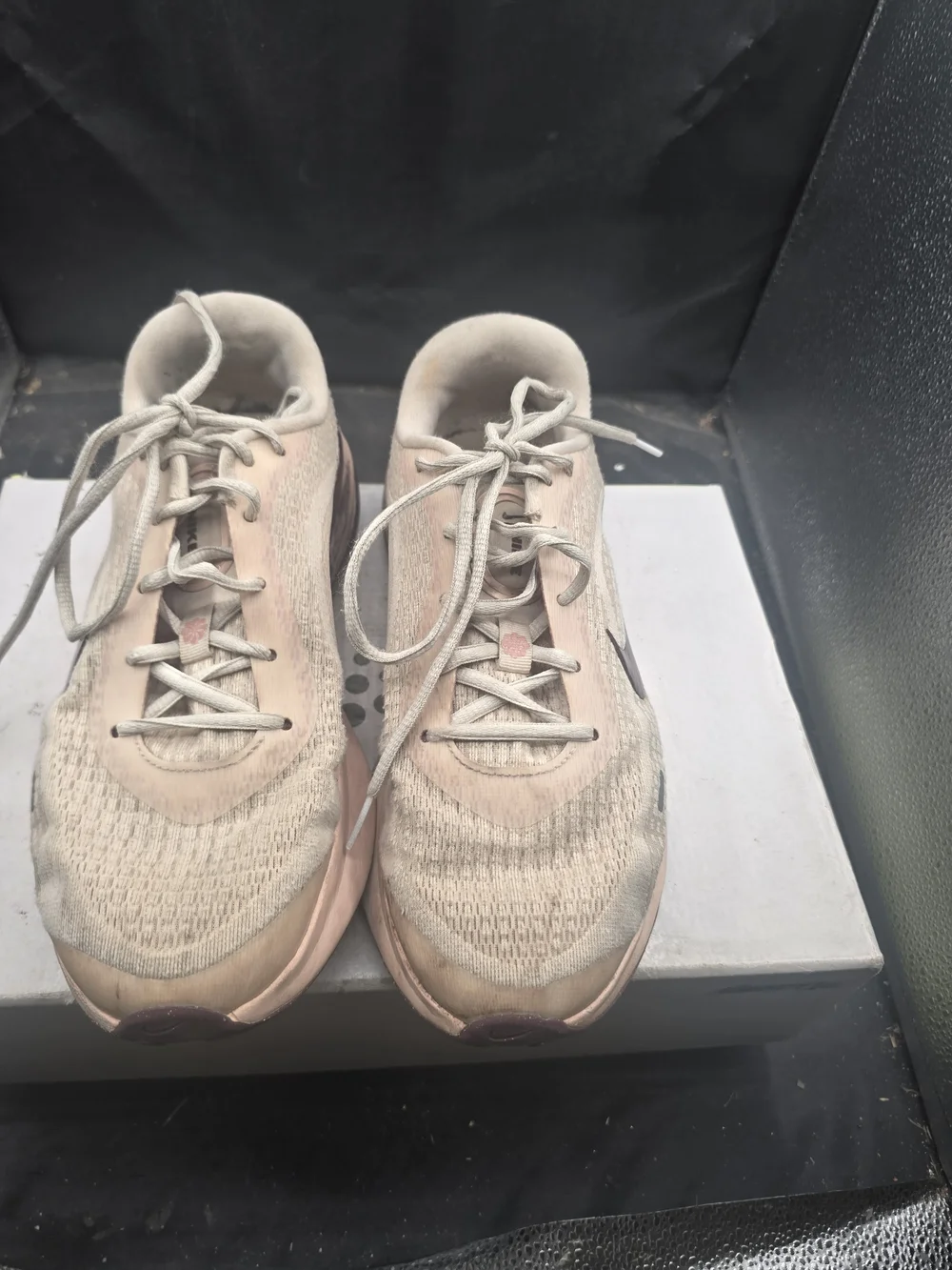 Nike‎ Women's Running Shoes in Light Pink and Beige